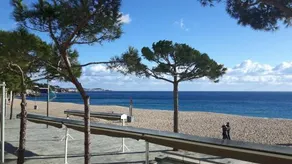 Apartamentos Catalunya - Image 2