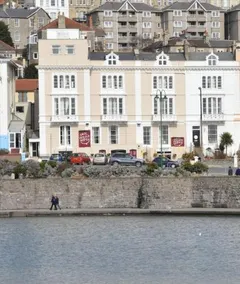 The New Ocean Hotel - Image 4