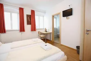 Altstadt Pension Waltner - Image 3