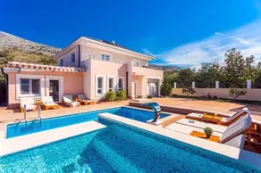 Villa Milla With Private Pool, Jacuzzi, Sauna, Gym, Max. 8 Person - Image 3