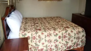Happy Journey Motel - Image 3