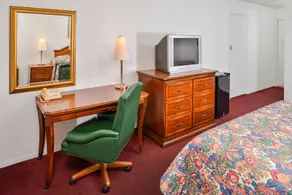 Red Carpet Inn Hornwood Drive - Image 5