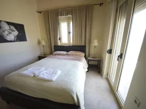 Holiday house for 10 persons, with swimming pool - Image 2