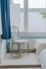 Hotel Room11 - Image 5