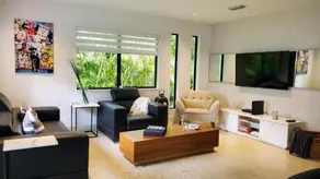 3 Bedroom House in Miami Design District - Image 2