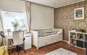 4 Bedroom Cozy Home In Trslvslge - Image 2