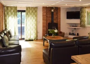 Ramshorn Estate Woodland Lodges - Image 4