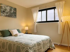 @ Marbella Lane - 3BR Stylish House near SF - Image 3