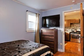 Amazing 5 Bedroom Downtown Ferndale House - Image 3