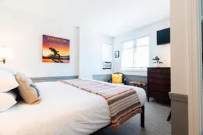 Beaconlight Guest House - Image 5