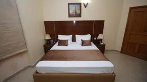 World Inn - Image 3