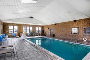 Comfort Inn - Image 4