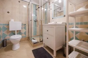 Hisa Jakob - Image 3
