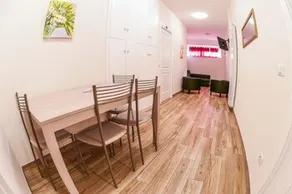 Flores Guest House - Image 5