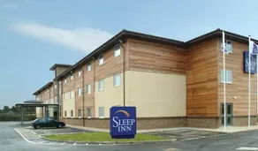 Travelodge Tewkesbury - Image 1