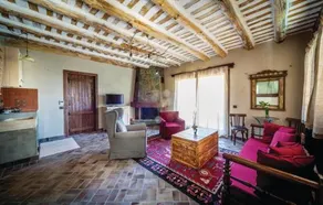 2 Bedroom Gorgeous Apartment In Mouzaki - Image 2
