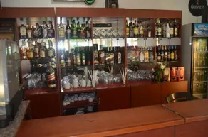 Yam Hotel - Image 4