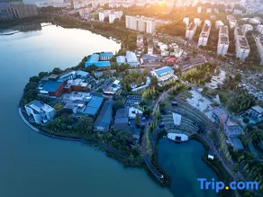 BanShanBanShui （ChangShaYuelu Mountain University Town,  Branch） - Image 4