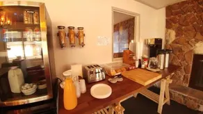 Park A Motel - Image 4