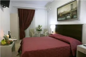 Omiros Luxury Hotel - Image 2