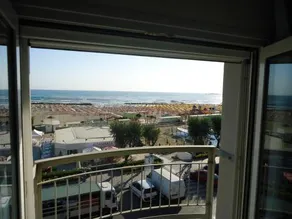 Hotel L And V - Image 2