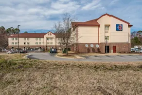 Motel 6 Rocky Mount - Image 2