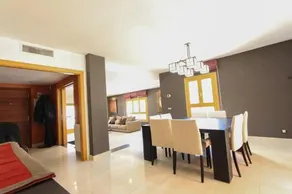 Sant Louren Villa - Image 3