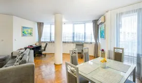 Big 2-Bedroom Apt - Each Stay Triggers Donation to Non-Profit Organisation - Image 5