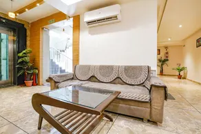FabHotel Kingsway - Image 2