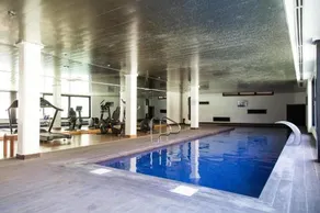 Apartment with INDOOR pool - Image 4
