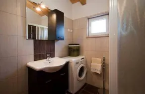 House Tri Marije - Image 3