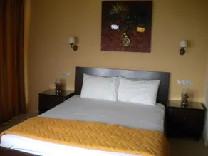 Pelion Plaza - Image 3