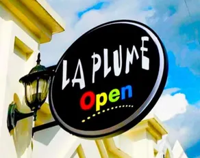 La Plume - Image 2