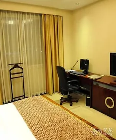 Yian Hotel - Image 5