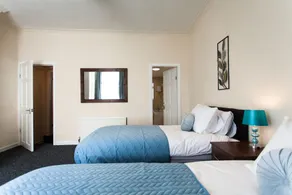 Platinum SA - Openshaw House - Image 4