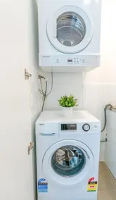 EP22-Brand new modern studio in Epping - Image 2