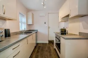 Cannock Hotel Apartments - Image 4