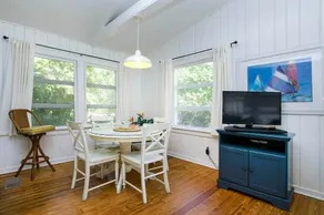 Colony Inn - Image 2