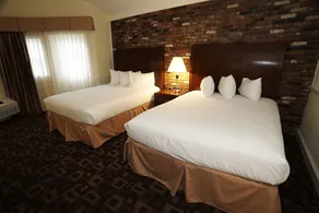 Cortina Inn & Resort - Image 4