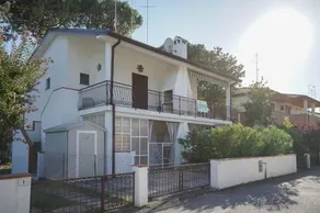 Villetta Con Ampio Giardino - Image 3