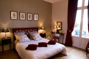 Le Manoir de Crisolles - Image 2