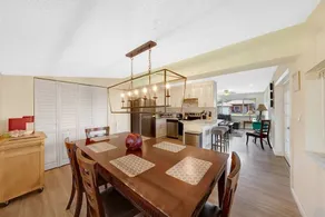 3 bedroom house in quiet neighborhood - Image 2
