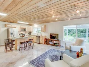 New Listing Beautiful Riverfront Home on the Umpqua River W/private Dock & World Class Fishing - Image 3