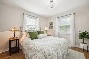 Tranquil Cozy 3br Home With Deck & Bbq 3 Bedroom Home by RedAwning - Image 4