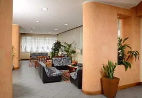 Hotel Acacia - Image 2