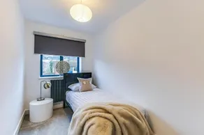 Valley house - Image 3