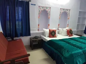 OYO Home 10102 Heritage Near Gangaur Ghat - Image 4