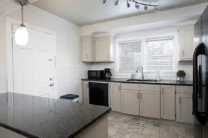 21st Ave Bham Bungalow - Image 2