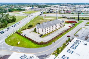 Regency Inn & Suites Biloxi - Image 5