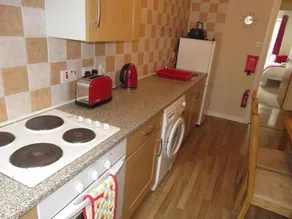 Waverley Park Apartment - Image 4